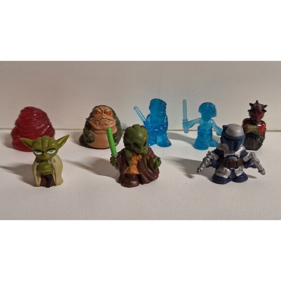 22 Star Wars Micro Force Squinkies Lot With AT-AT & Spaceship & Accessories - Picture 4 of 9